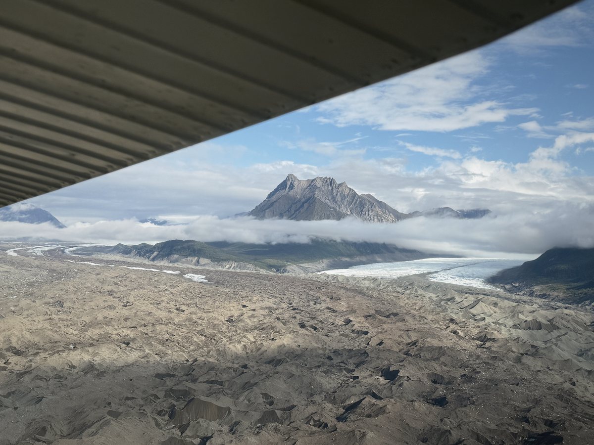 Braided glaciers from the air