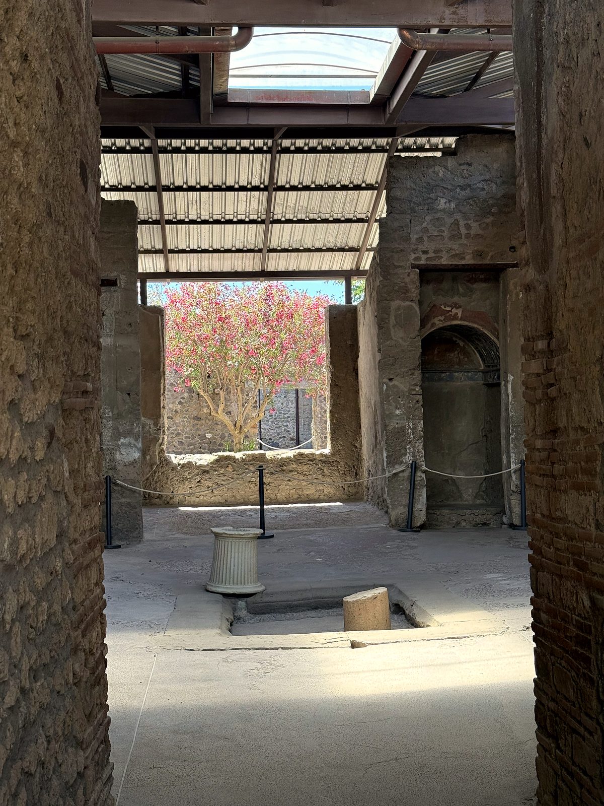 A Pompeii house and garden