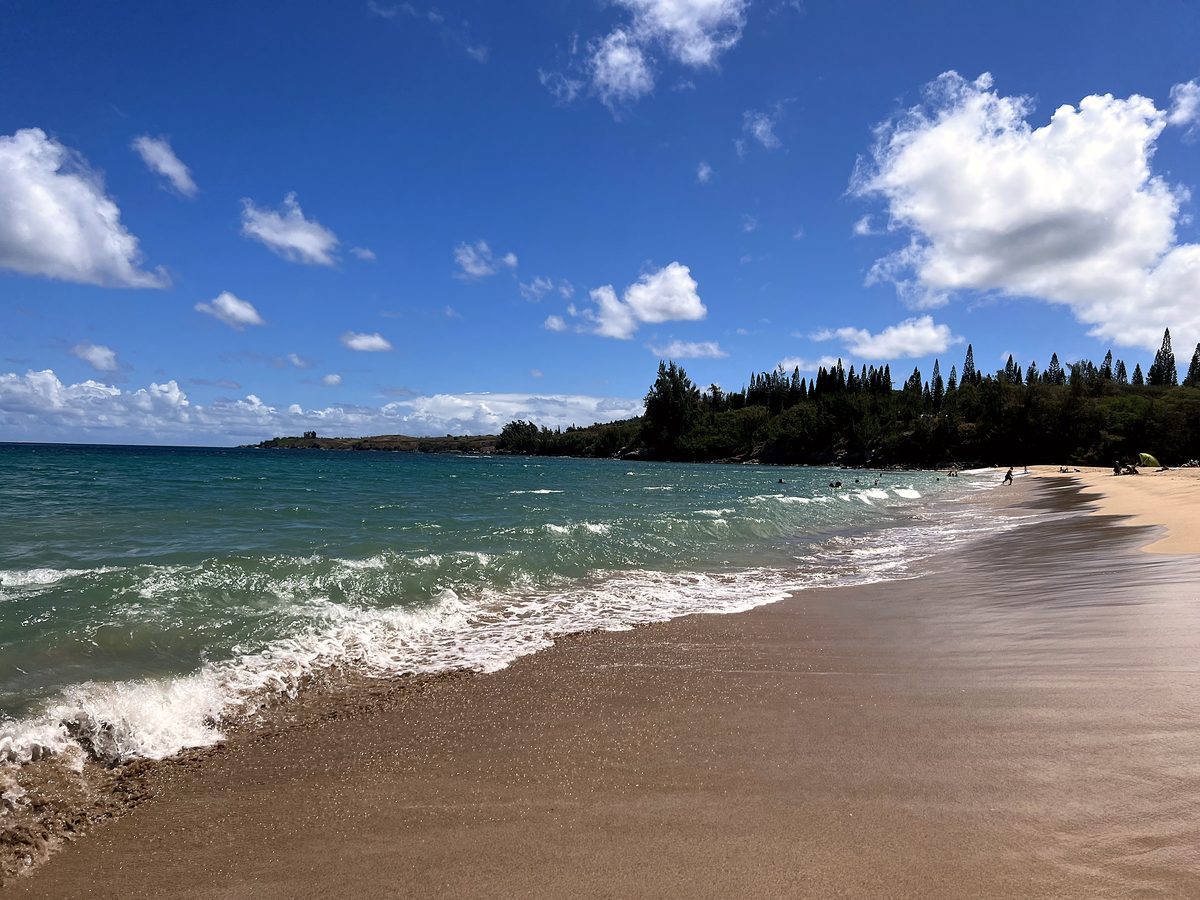 A quiet turquoise cove on Maui