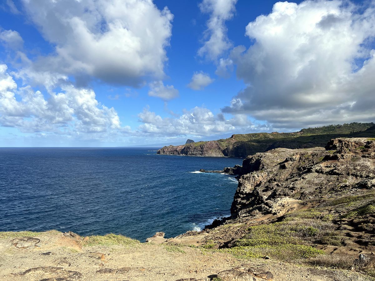 A dramatic stretch of Maui coastline