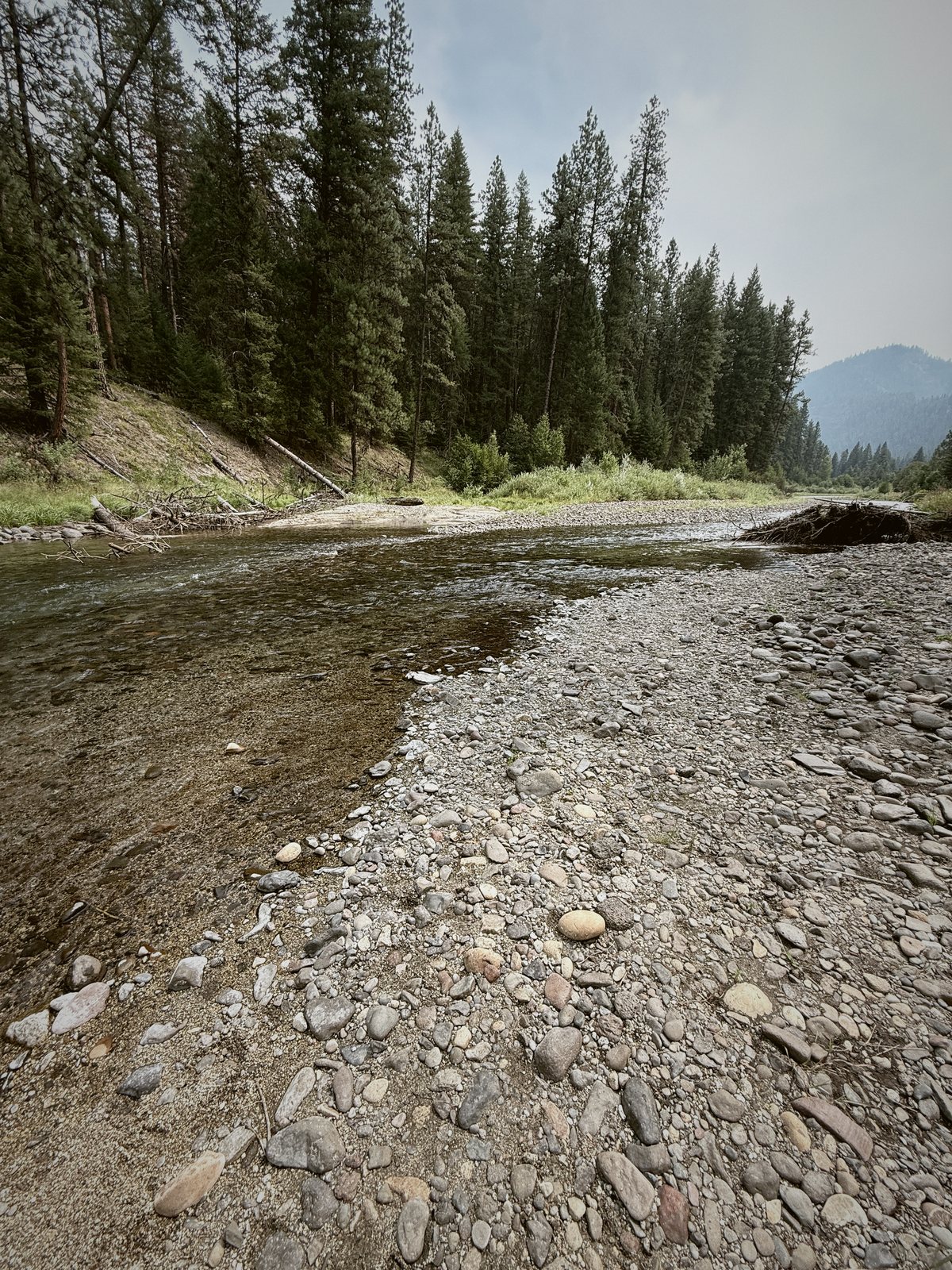 The Minam River