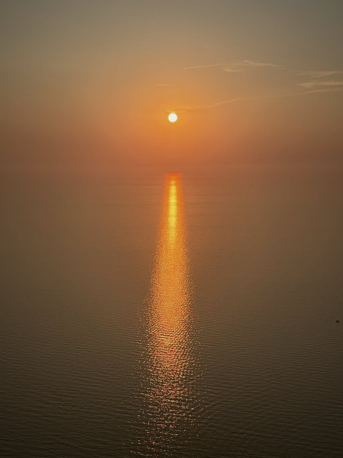 A sun pillar over the Tyrrhenian